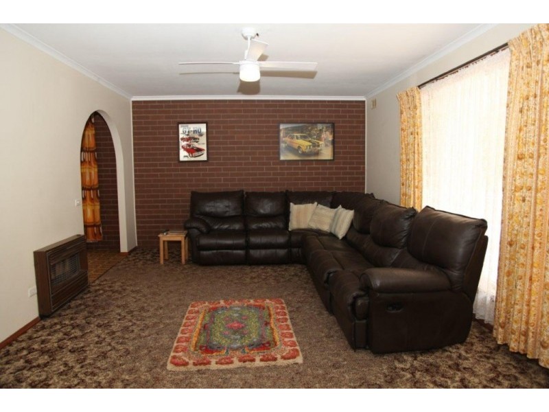 24 Tyler, Goornong VIC 3557