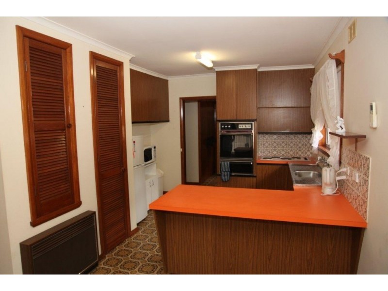 24 Tyler, Goornong VIC 3557