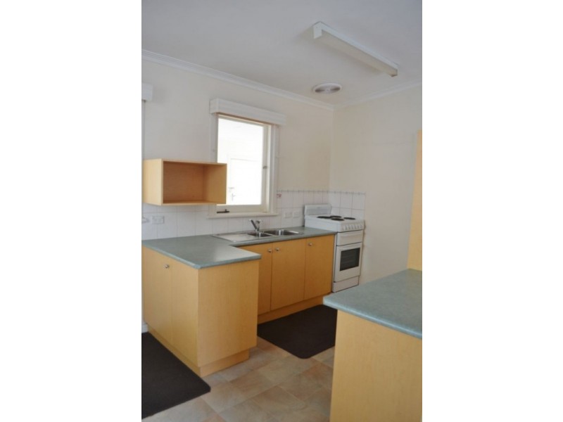 1 Leigh Avenue, Kennington VIC 3550