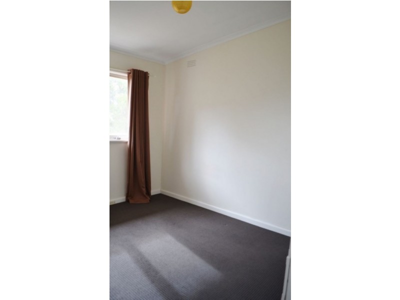 1 Leigh Avenue, Kennington VIC 3550