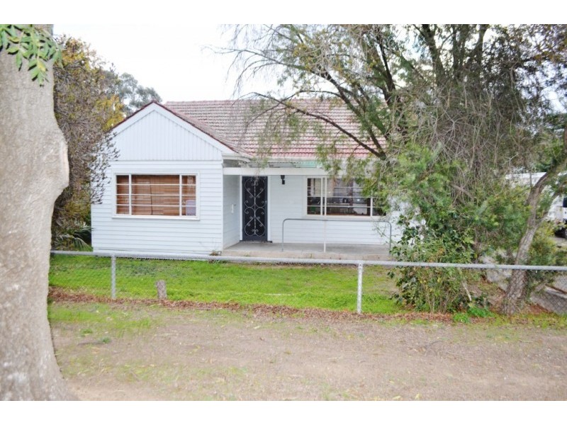 19 Glencoe Street, Kennington VIC 3550