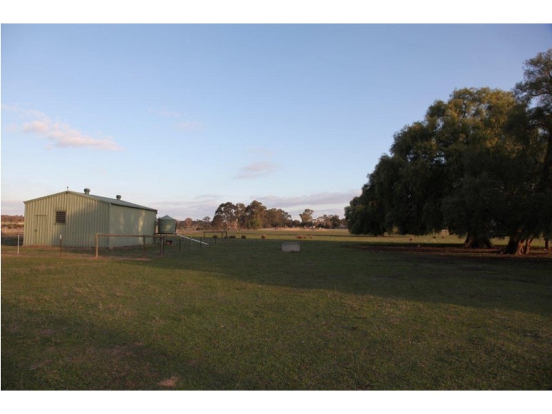 CNR Pethericks Road and O’Berin’s Road, Goornong VIC 3557