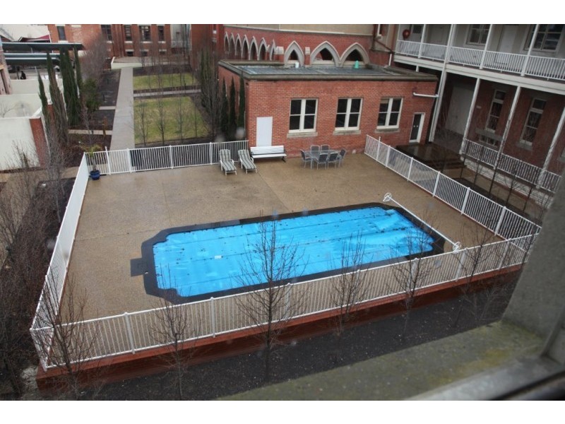 8/202 St Aidans Road, Kennington VIC 3550