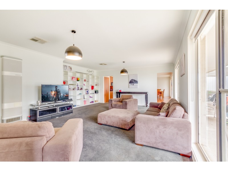 25 Arthurs Crescent, Strathfieldsaye VIC 3551