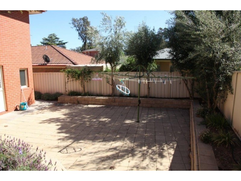 1 Kate Close, Kennington VIC 3550