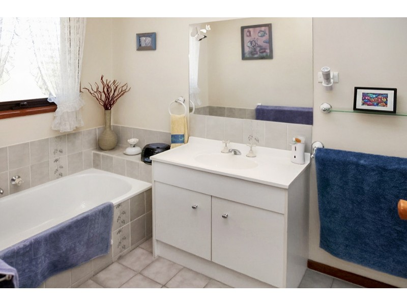 8/2-4 Kirby Street, Golden Square VIC 3555