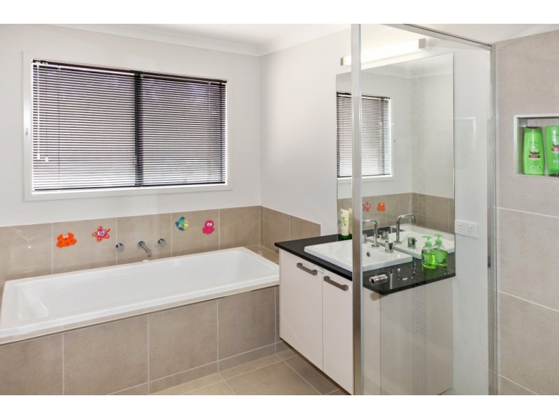 14 Botany Drive, Junortoun VIC 3551