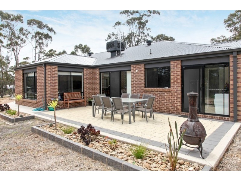 14 Botany Drive, Junortoun VIC 3551