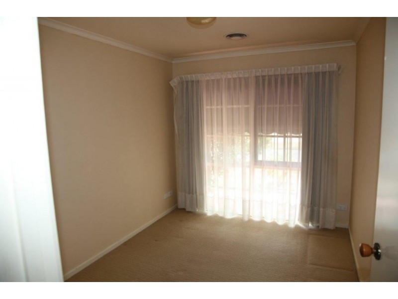 1/2-4 Kirby Street, Golden Square VIC 3555