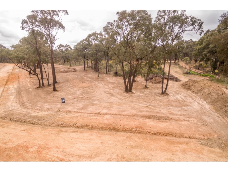 19 Lee Street, Kangaroo Flat VIC 3555