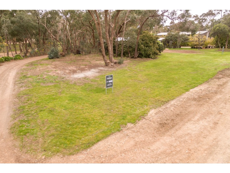 19 Lee Street, Kangaroo Flat VIC 3555