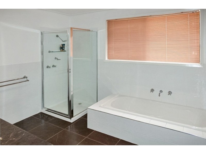 28 SKENE STREET, Kennington VIC 3550