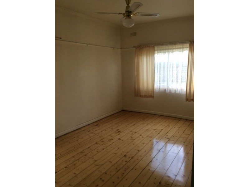 73 Powells Avenue, East Bendigo VIC 3550