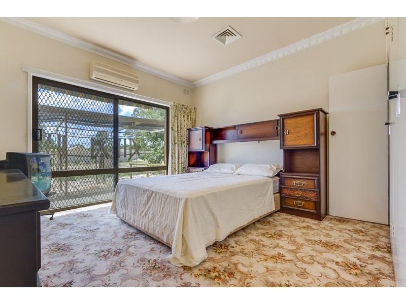 584 MIDLAND HIGHWAY, Huntly VIC 3551