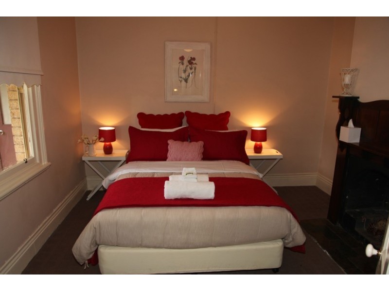 43 CARPENTER STREET, Quarry Hill VIC 3550