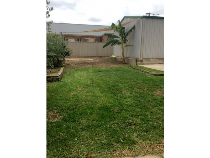 8 Baden Street, White Hills VIC 3550