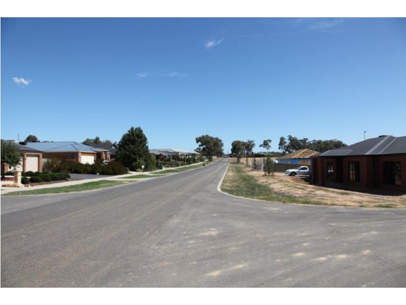 1 Kateesha Court, Campbells Creek VIC 3451