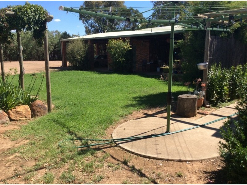 811 Edwards Road,, Marong VIC 3515