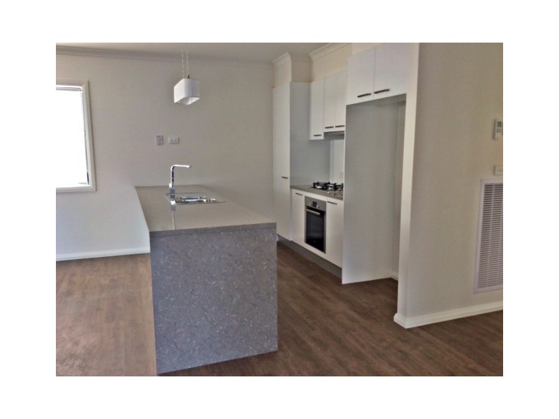 2/45 Mckenzie Street West, Golden Square VIC 3555