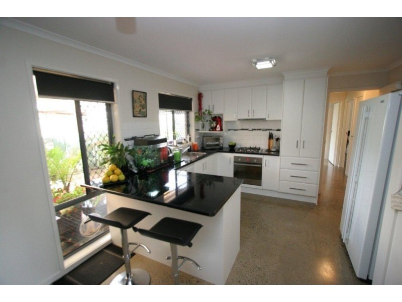 2/97B Panton Street, Golden Square VIC 3555