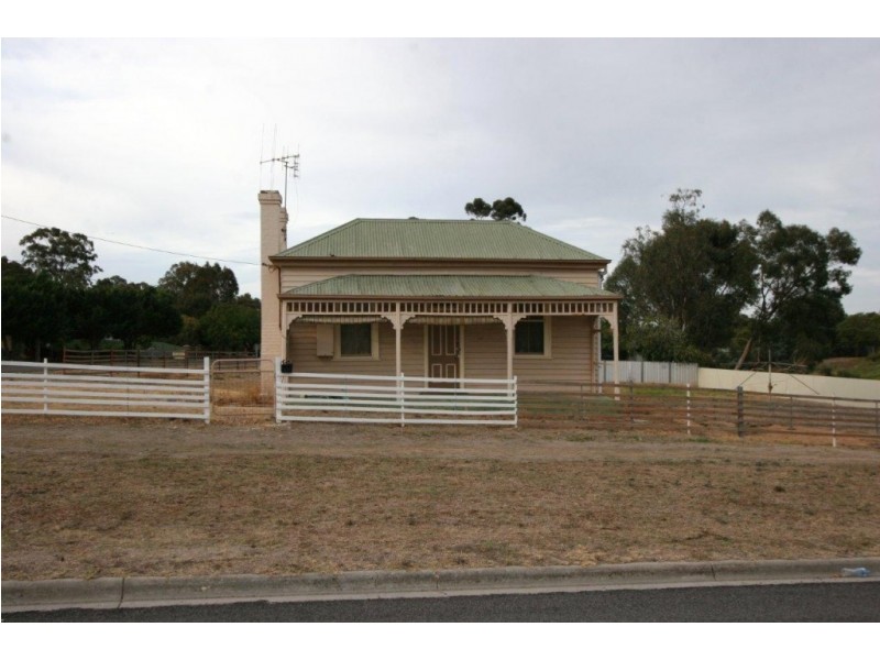 27 Barrell Street, California Gully VIC 3556