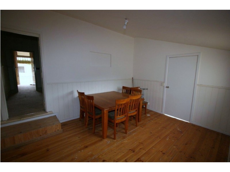 27 Barrell Street, California Gully VIC 3556