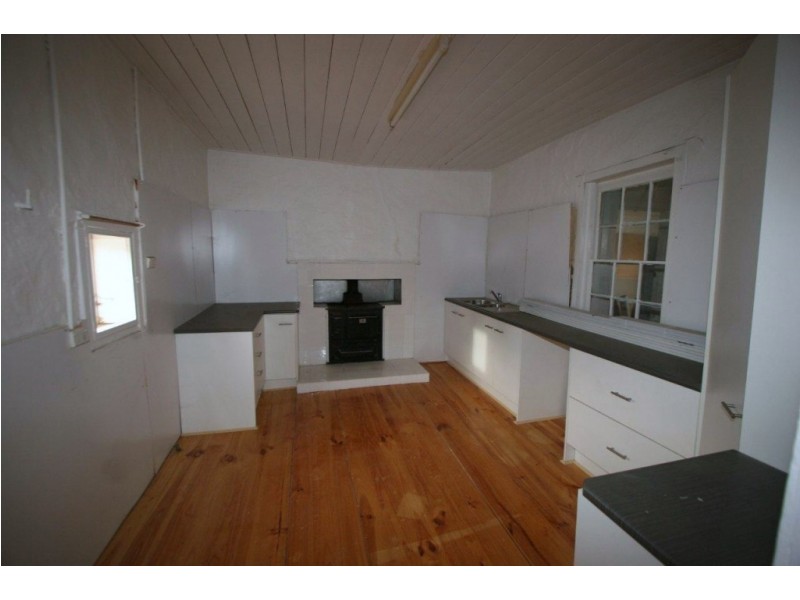 27 Barrell Street, California Gully VIC 3556