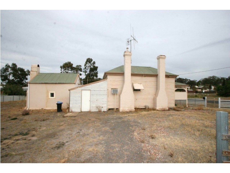27 Barrell Street, California Gully VIC 3556