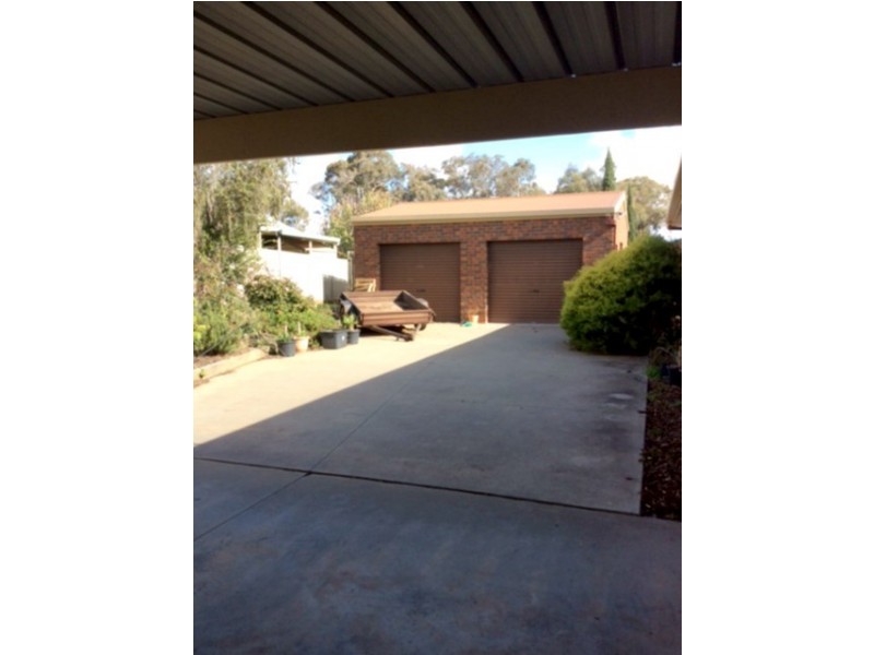 26 Yeramba Close, Strathdale VIC 3550