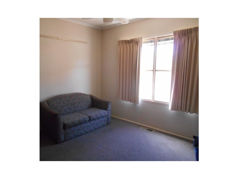 57 Bennett Street, Long Gully VIC 3550