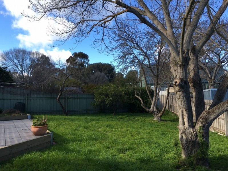 57 Bennett Street, Long Gully VIC 3550