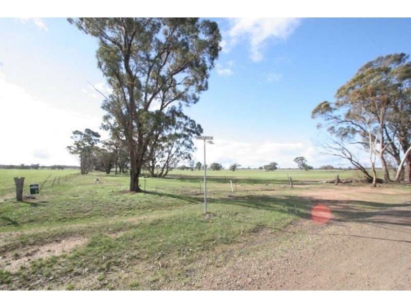 38 Arnold West Road, Arnold West VIC 3551