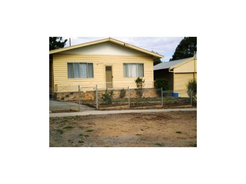 85 Maple Street, Golden Square VIC 3555