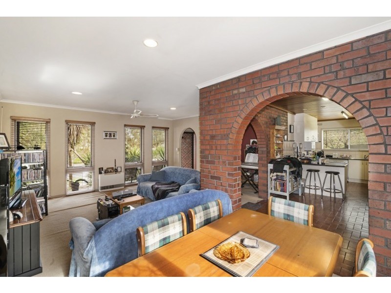252 Mackenzie Street West, Kangaroo Flat VIC 3555