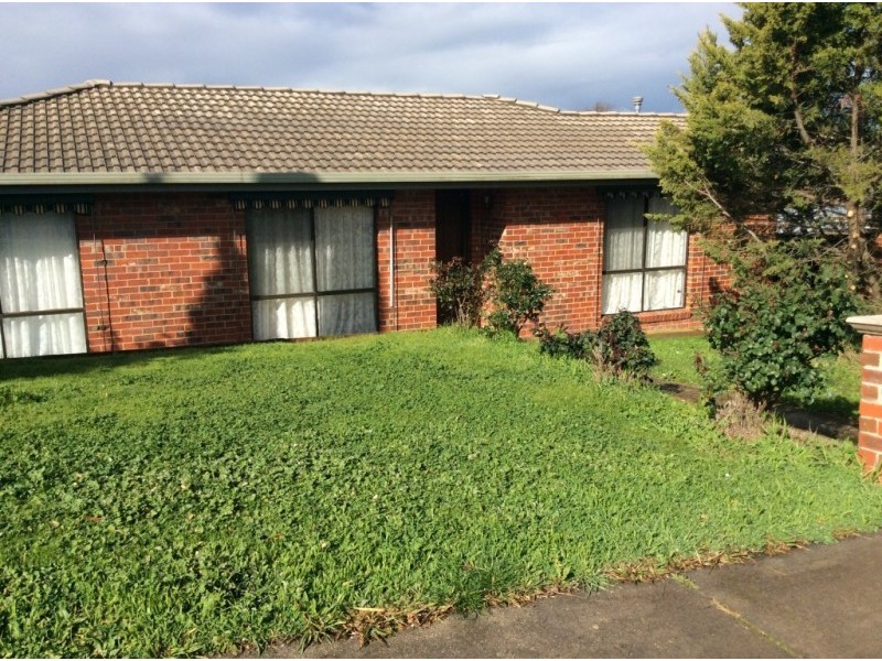 2 Balmoral Drive, Golden Square VIC 3555