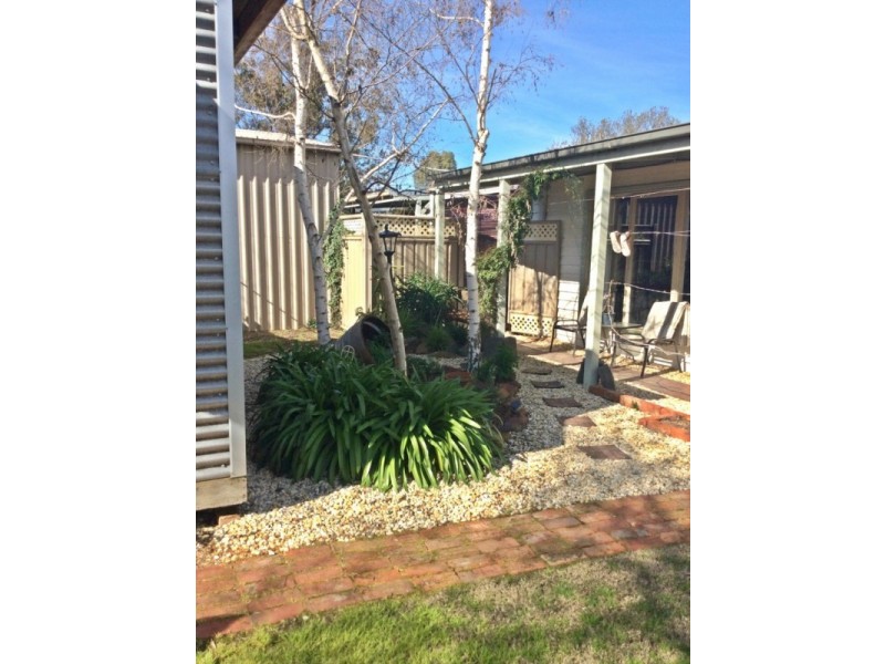 17 Grant Street, Goornong VIC 3557