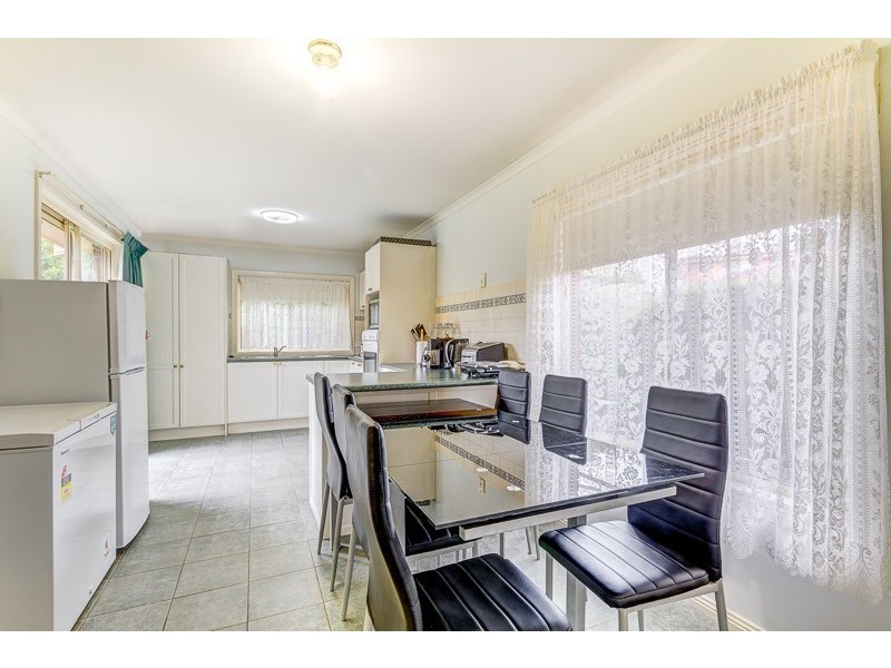 12 Claire Court, Kennington VIC 3550