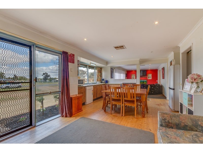 5 Hakea Road, Huntly VIC 3551