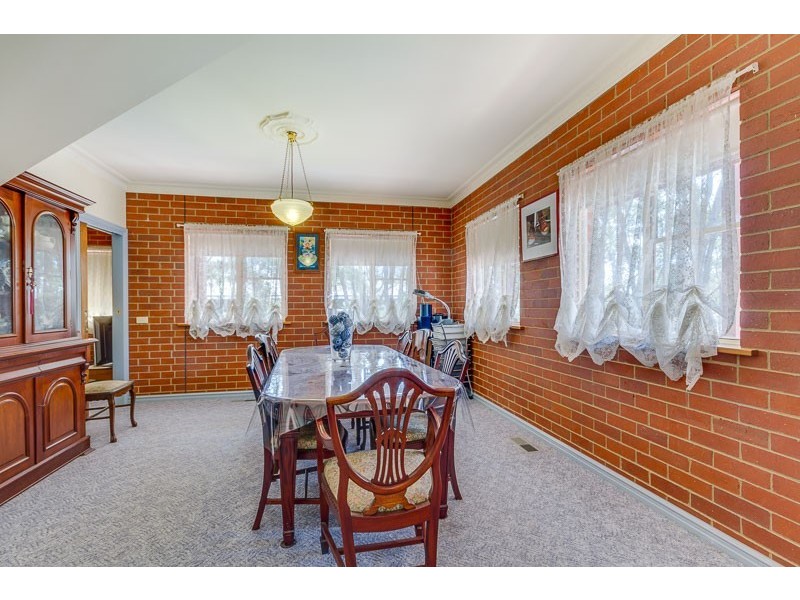 4 Clay Gully Court, Maiden Gully VIC 3551