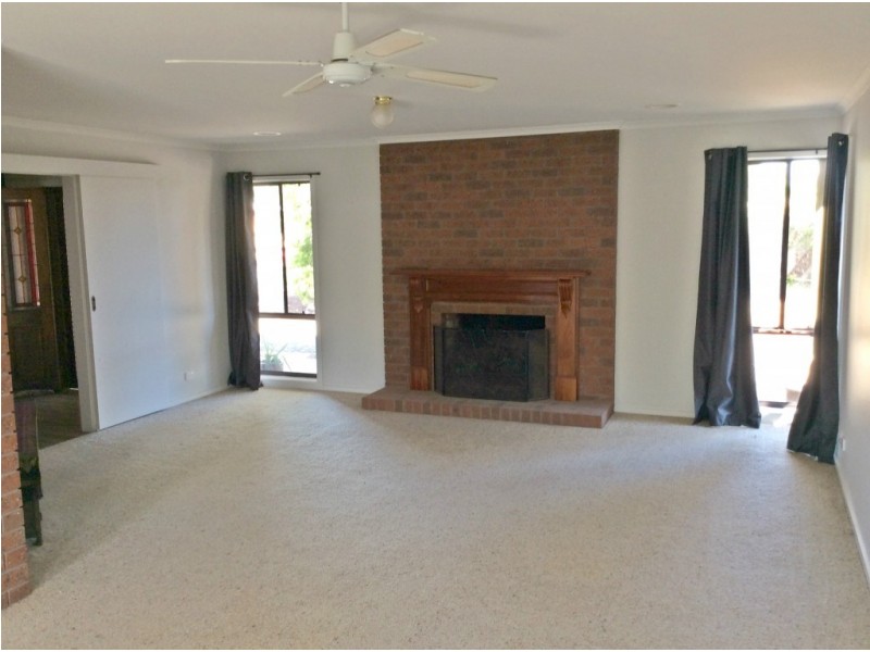 19 Monsants Road, Maiden Gully VIC 3551