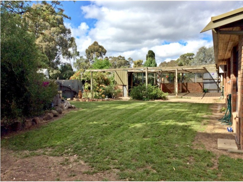 19 Monsants Road, Maiden Gully VIC 3551