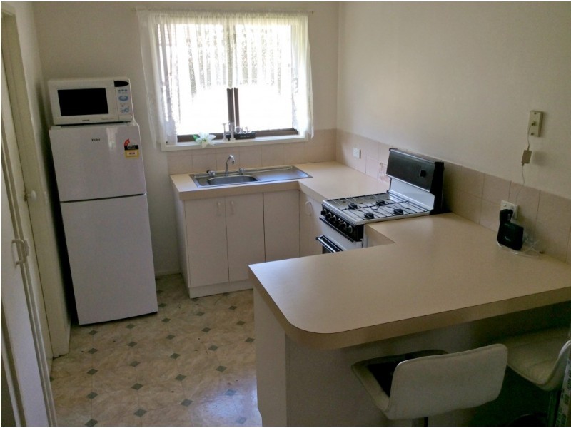 7/233 Mackenzie Street West, Kangaroo Flat VIC 3555