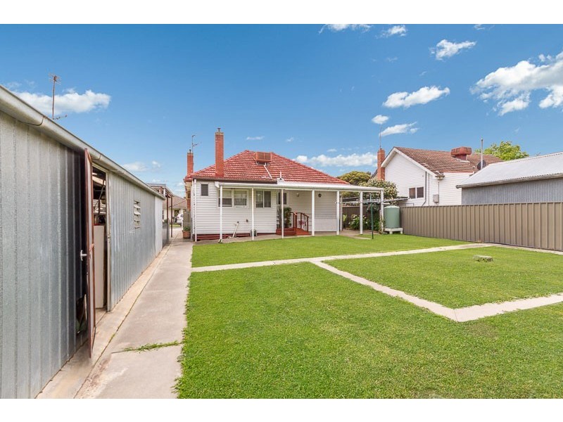 6 Graham Street, Kangaroo Flat VIC 3555