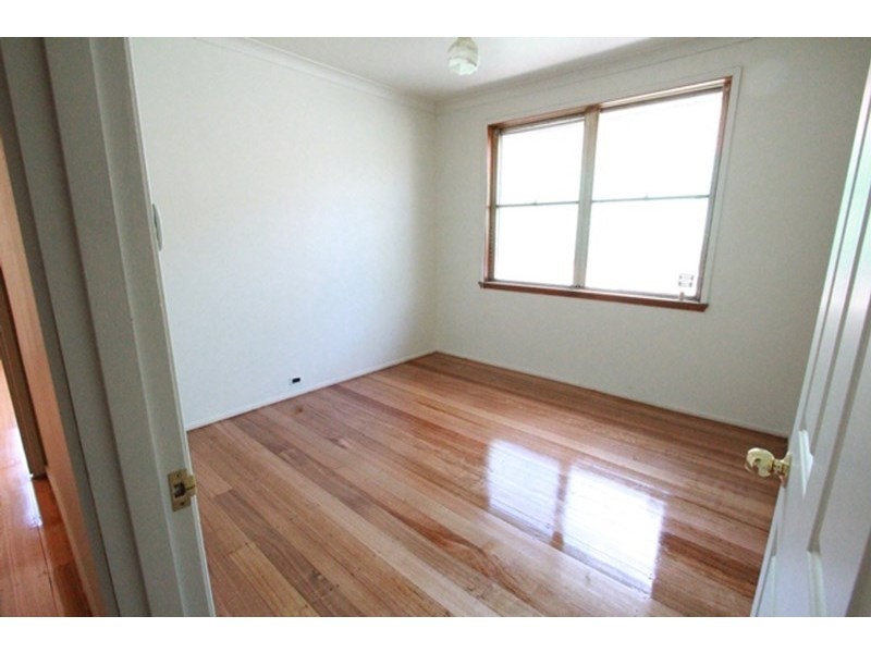 37 Mackenzie Street West, Golden Square VIC 3555