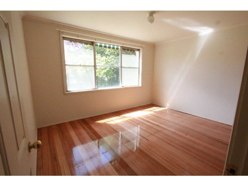 37 Mackenzie Street West, Golden Square VIC 3555