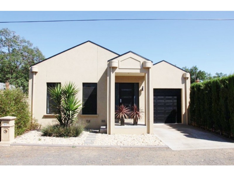 11 Bailes Street, Bendigo VIC 3550
