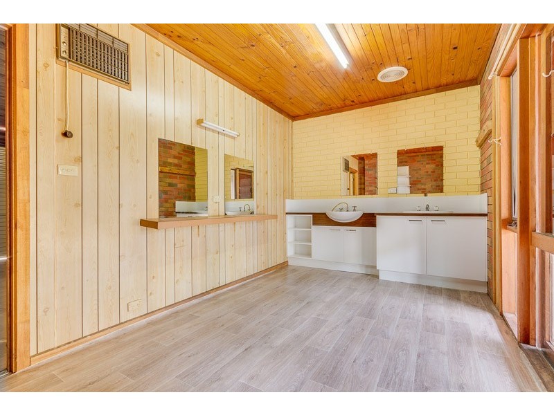 19 Monsants Road, Maiden Gully VIC 3551