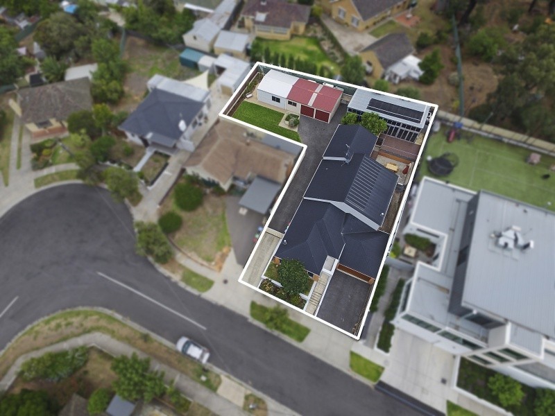 15 Marshall Crescent, Kennington VIC 3550