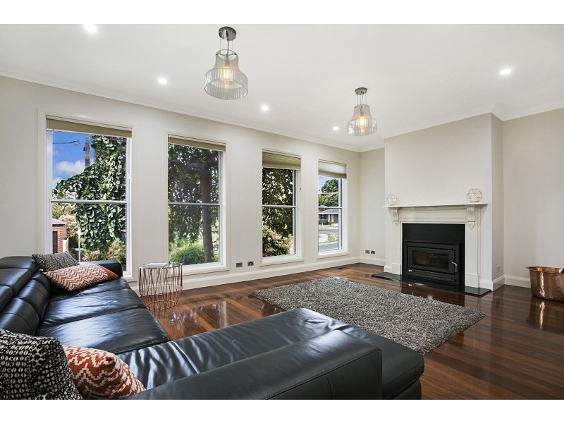 15 Marshall Crescent, Kennington VIC 3550