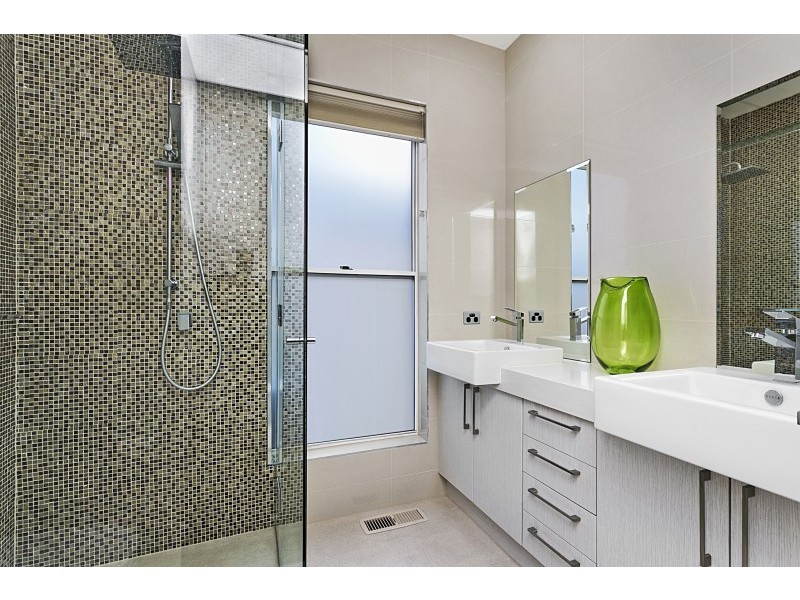 15 Marshall Crescent, Kennington VIC 3550